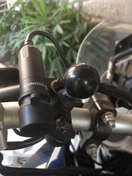 ChargePLUS mounted on RAM U-Bolt